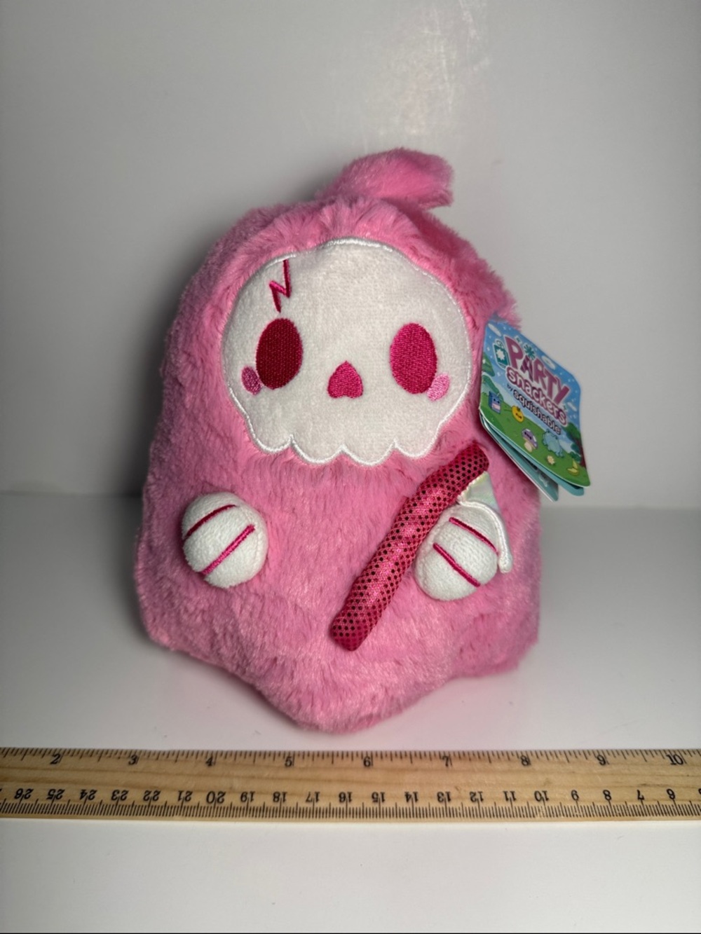 NWT Squishable Party Snackers Pink Reaper adorable and collectable